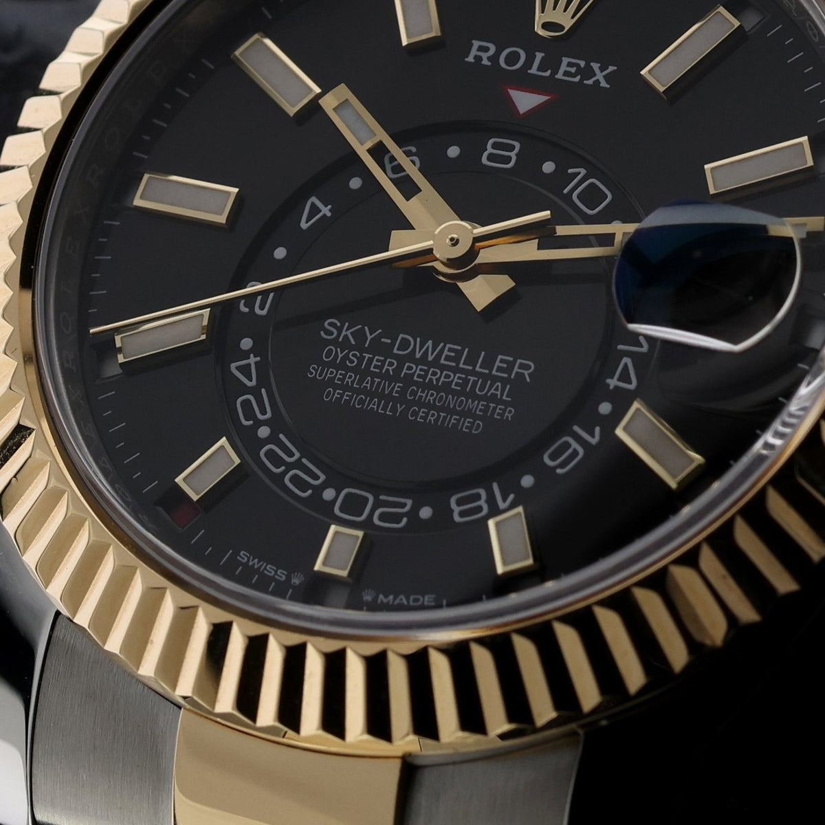 Rolex Sky-Dweller, Black Dial, Stahl/Gold, 42mm, Ref. 336933, 2025, B+P - LUXUHRIA
