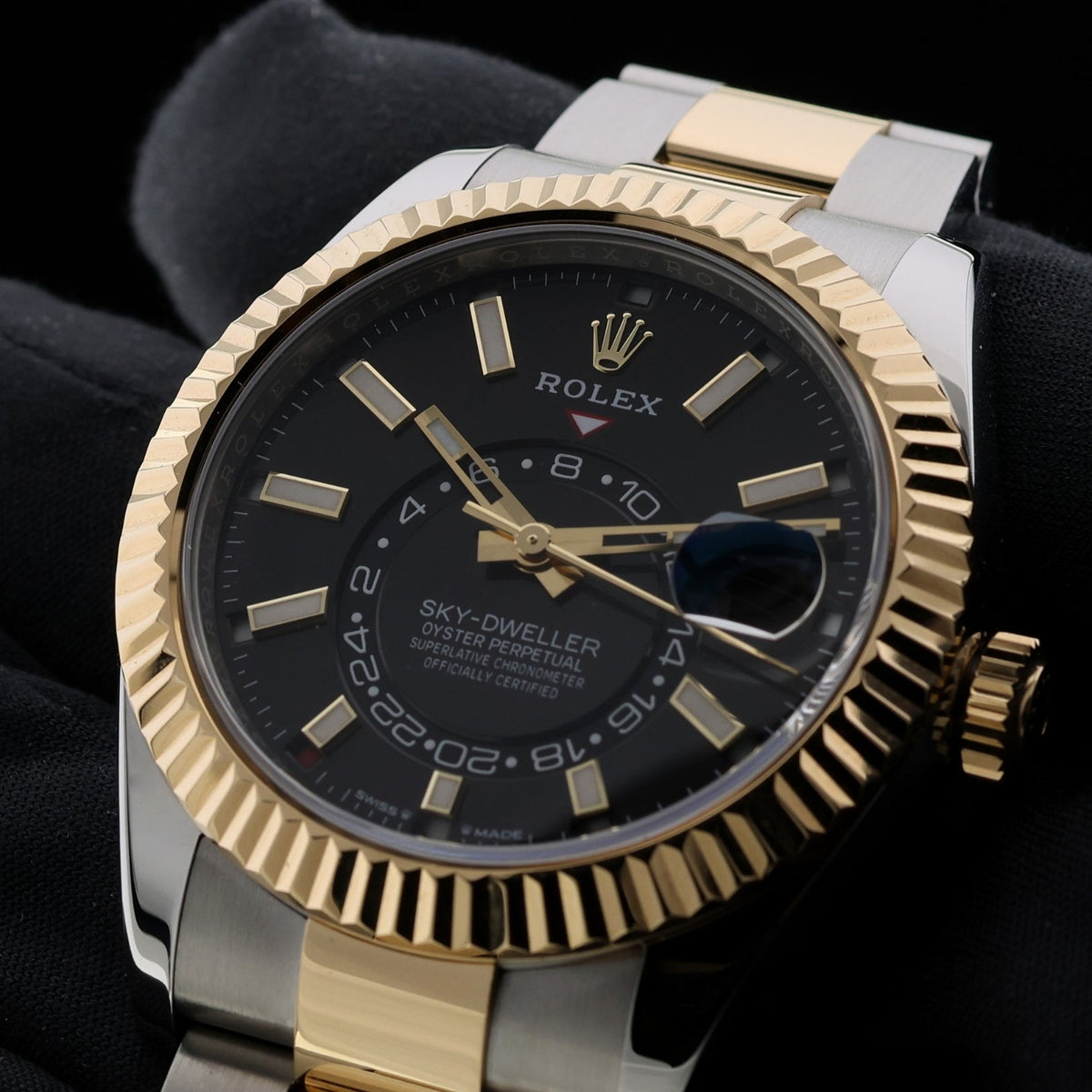 Rolex Sky-Dweller, Black Dial, Stahl/Gold, 42mm, Ref. 336933, 2025, B+P - LUXUHRIA