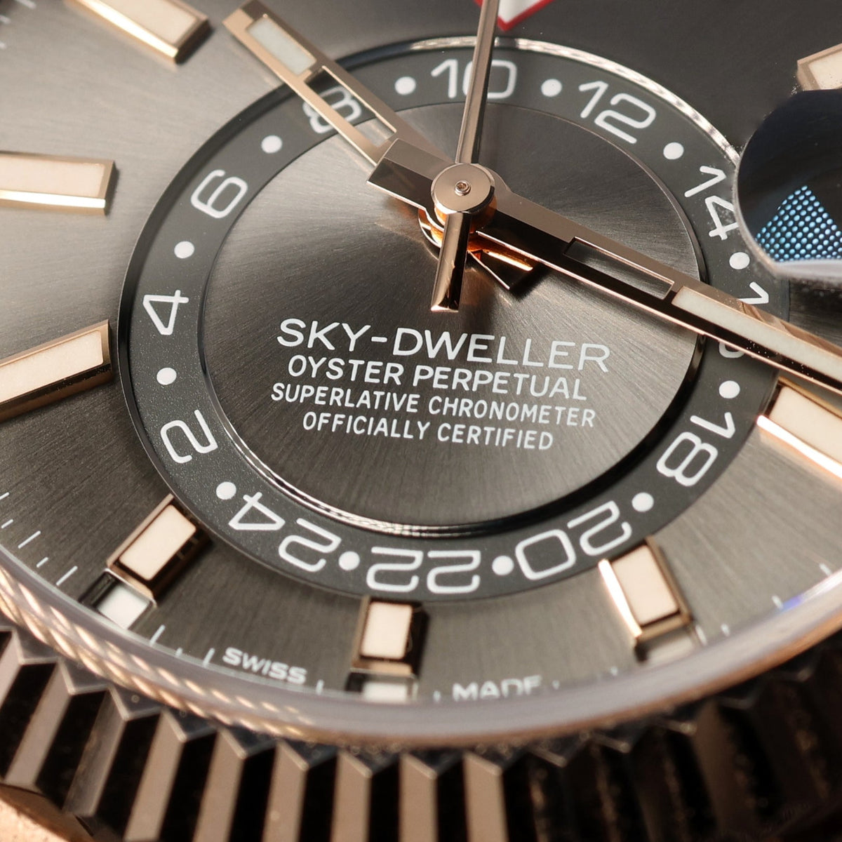 Rolex Sky-Dweller, Everose Gold, Grey Dial, Oysterflex, 42mm, Ref. 326235, 2021, B+P - LUXUHRIA