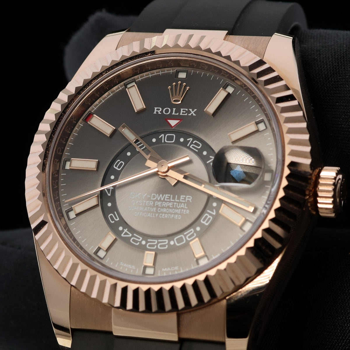 Rolex Sky-Dweller, Everose Gold, Grey Dial, Oysterflex, 42mm, Ref. 326235, 2021, B+P - LUXUHRIA