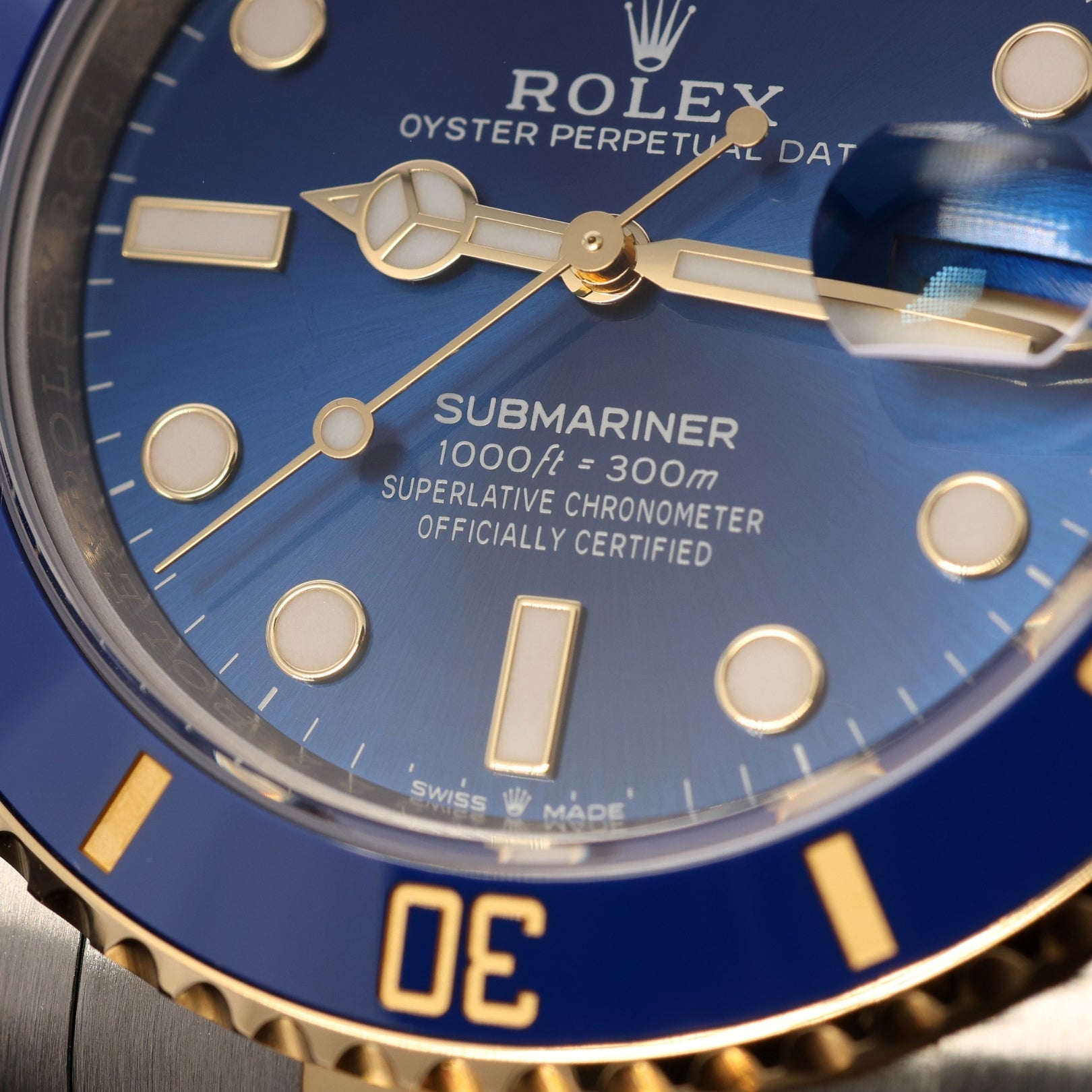 Rolex Submariner Date, "Bluesy", Blue Dial, Stahl/Gelbgold, Ref. 126613LB, 2024, B+P - LUXUHRIA