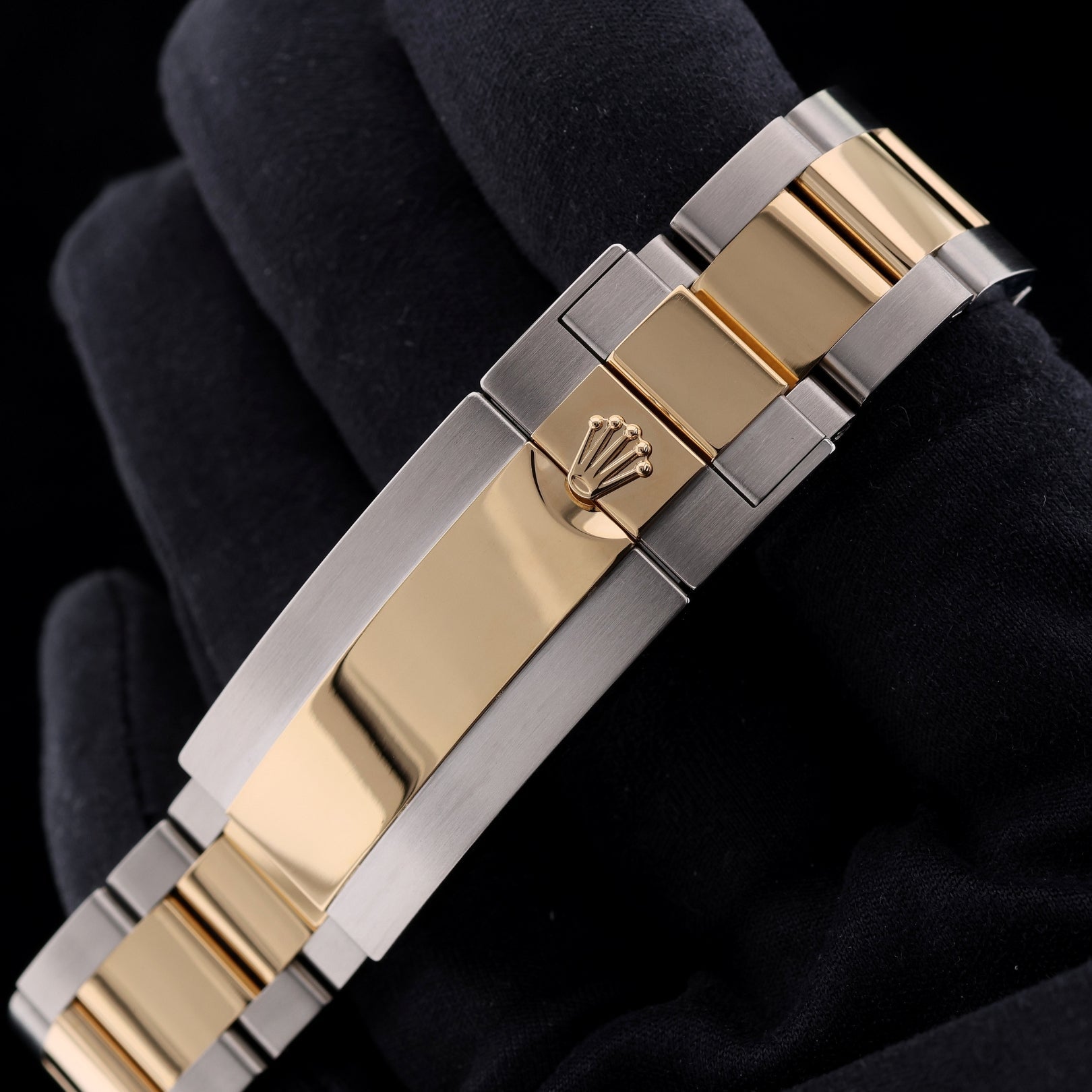 Rolex Submariner Date, "Bluesy", Blue Dial, Stahl/Gelbgold, Ref. 126613LB, 2024, B+P - LUXUHRIA