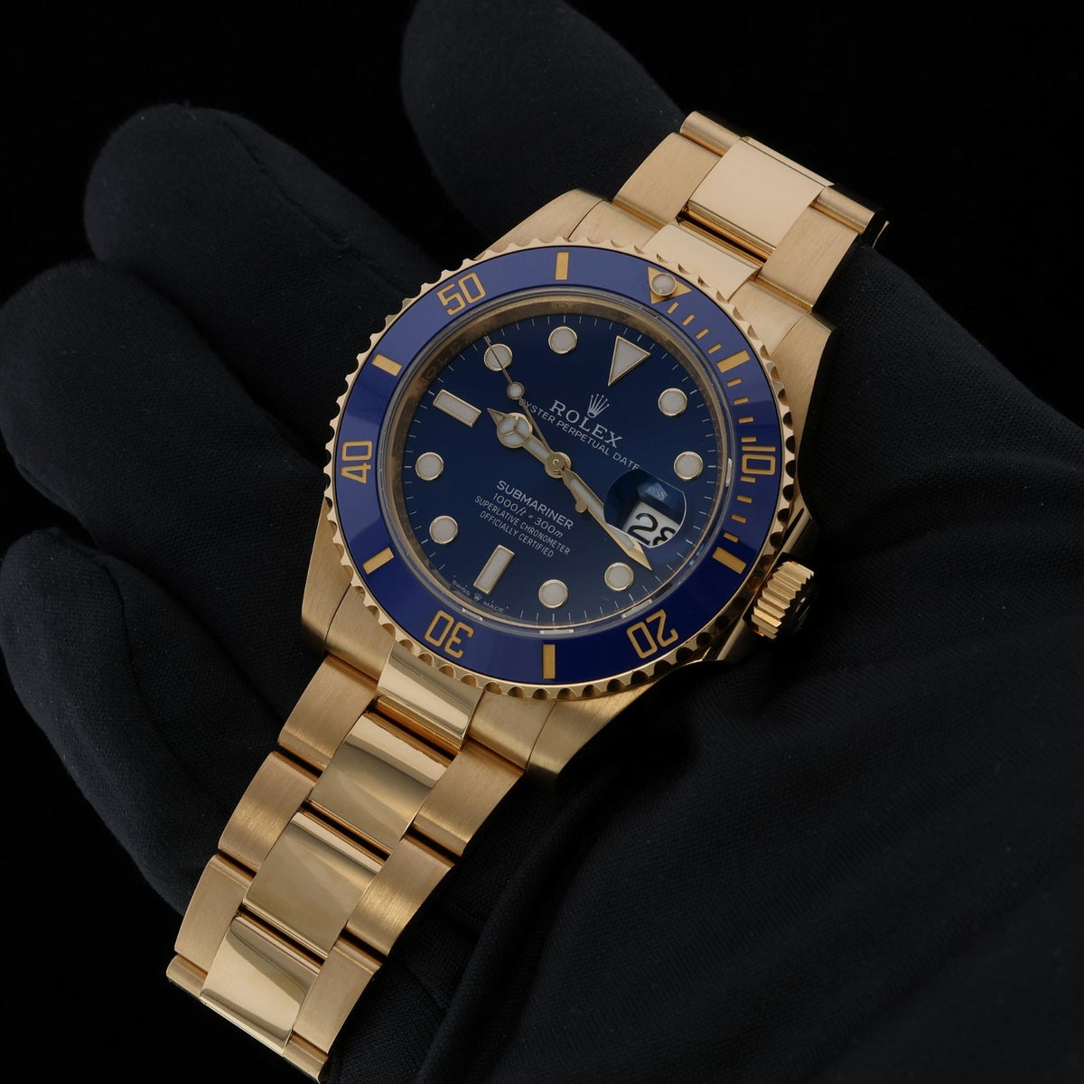 Rolex Submariner Date, Gelbgold, Blue Dial, Ref. 126618LB, 2024, B+P - LUXUHRIA