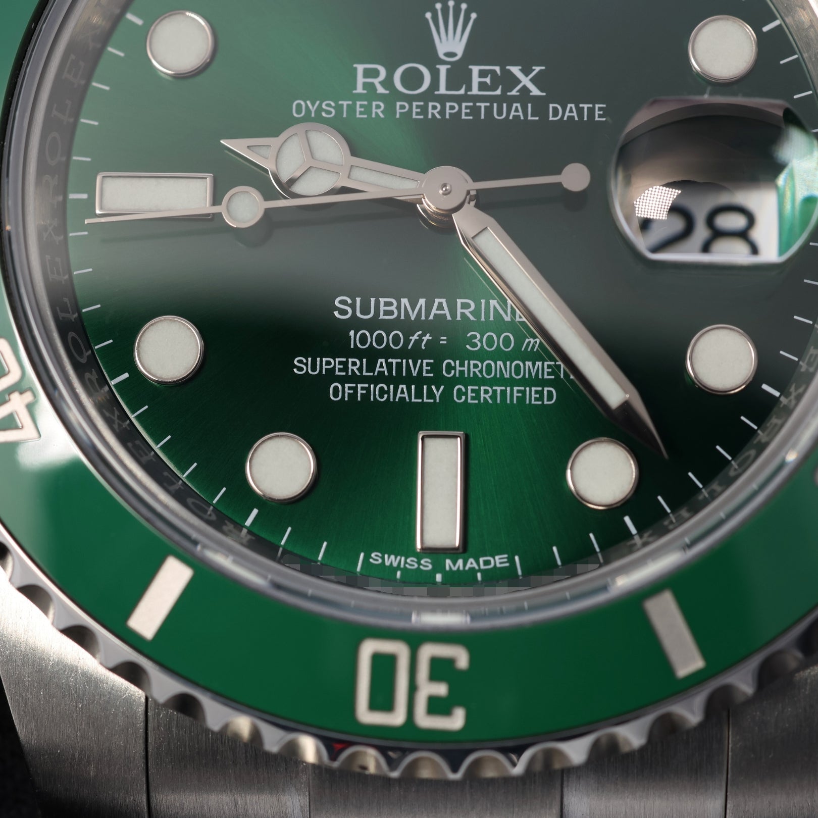Rolex Submariner Date "Hulk" 40mm, Grün Keramic, Ref. 116610LV, 2020, B+P - LUXUHRIA