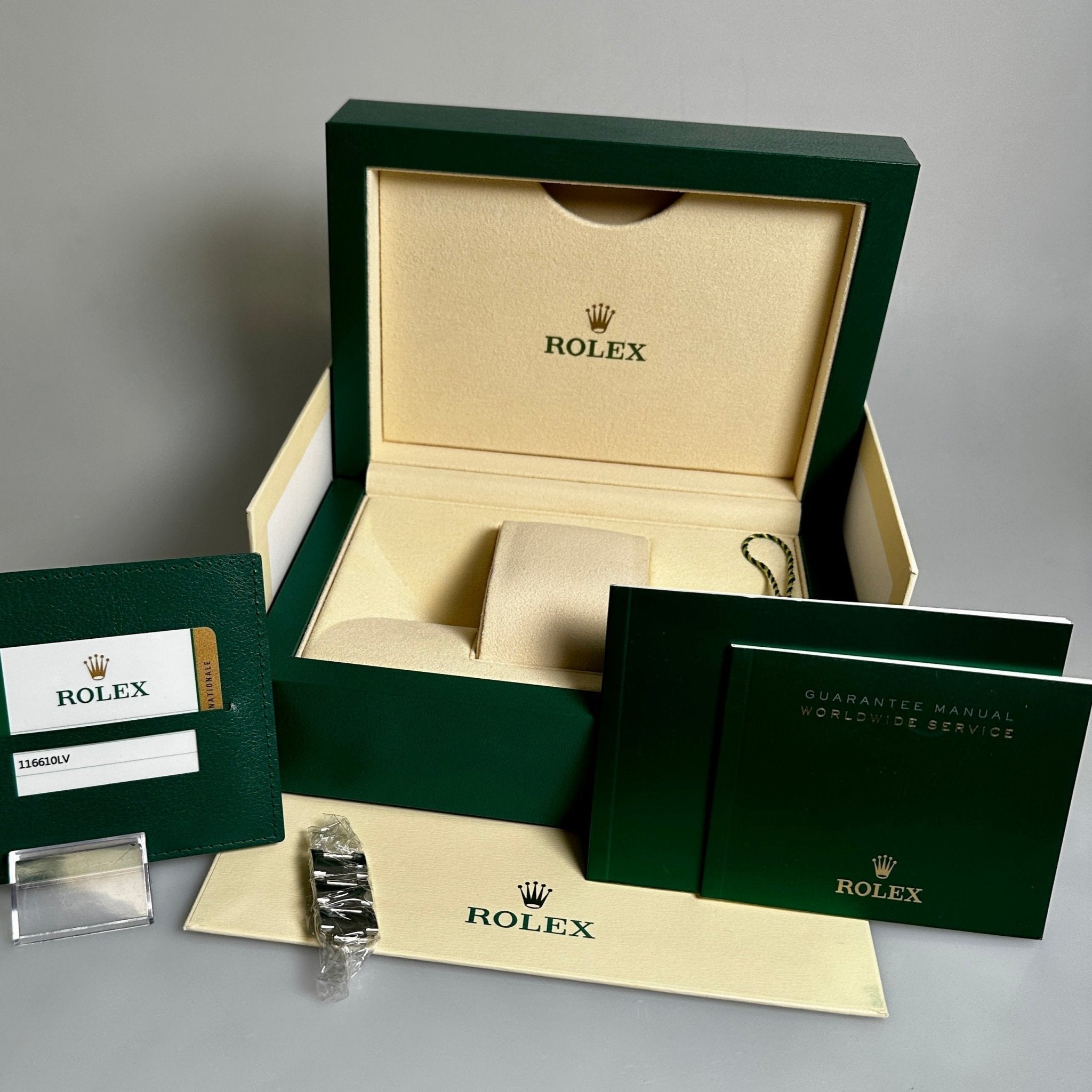 Rolex Submariner Date "Hulk" 40mm, Grün Keramic, Ref. 116610LV, LC100, B+P - LUXUHRIA