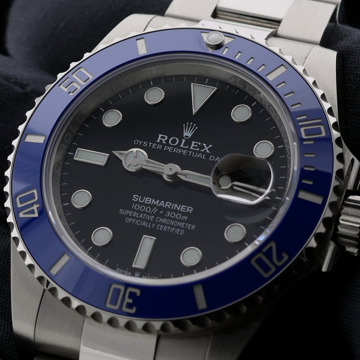 Rolex Submariner Date, Weissgold, "Cookie Monster", Ref. 126619LB, 2023, B+P - LUXUHRIA