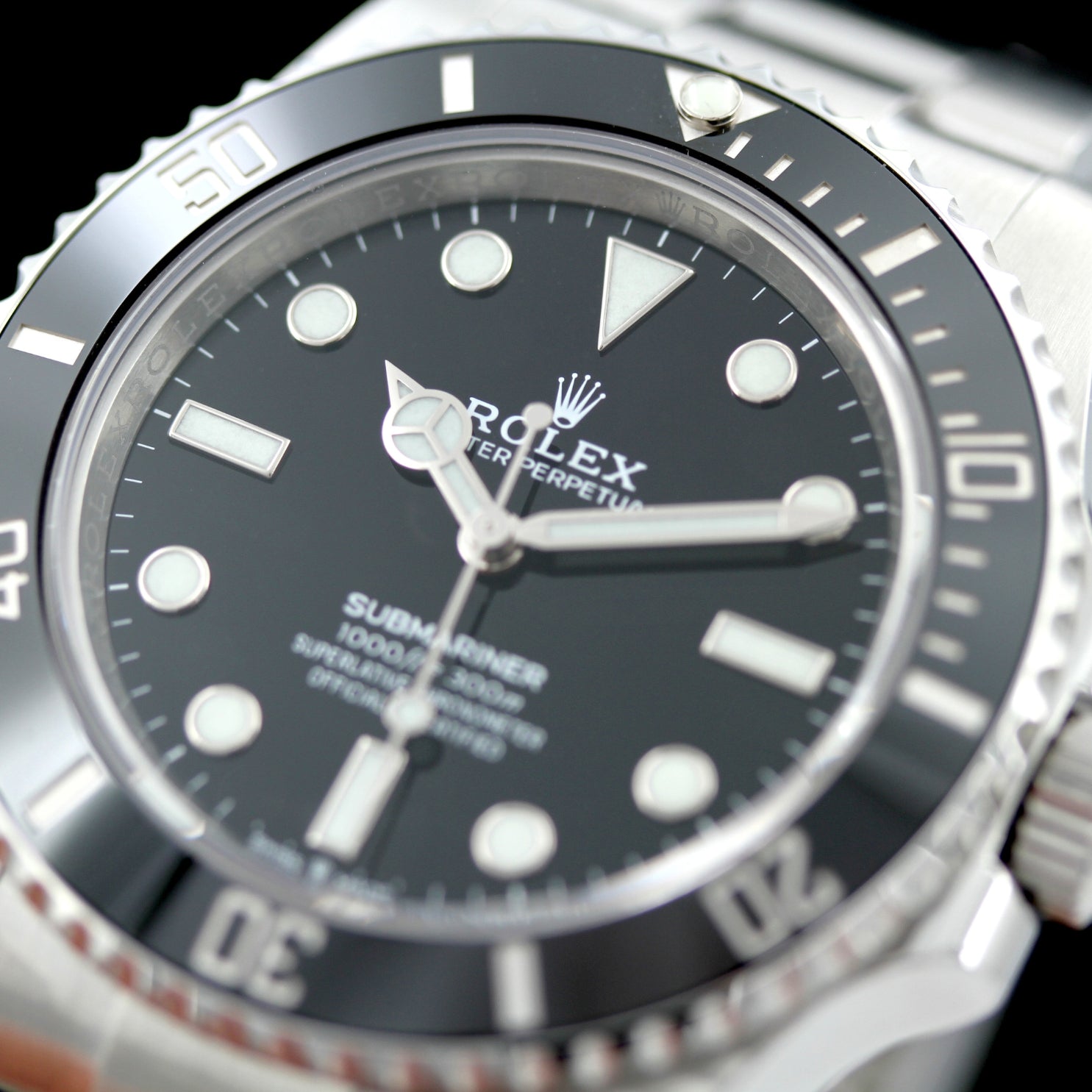 Rolex Submariner No Date 41, Cerachrom - Lünette, Ref. 124060, B+P - LUXUHRIA