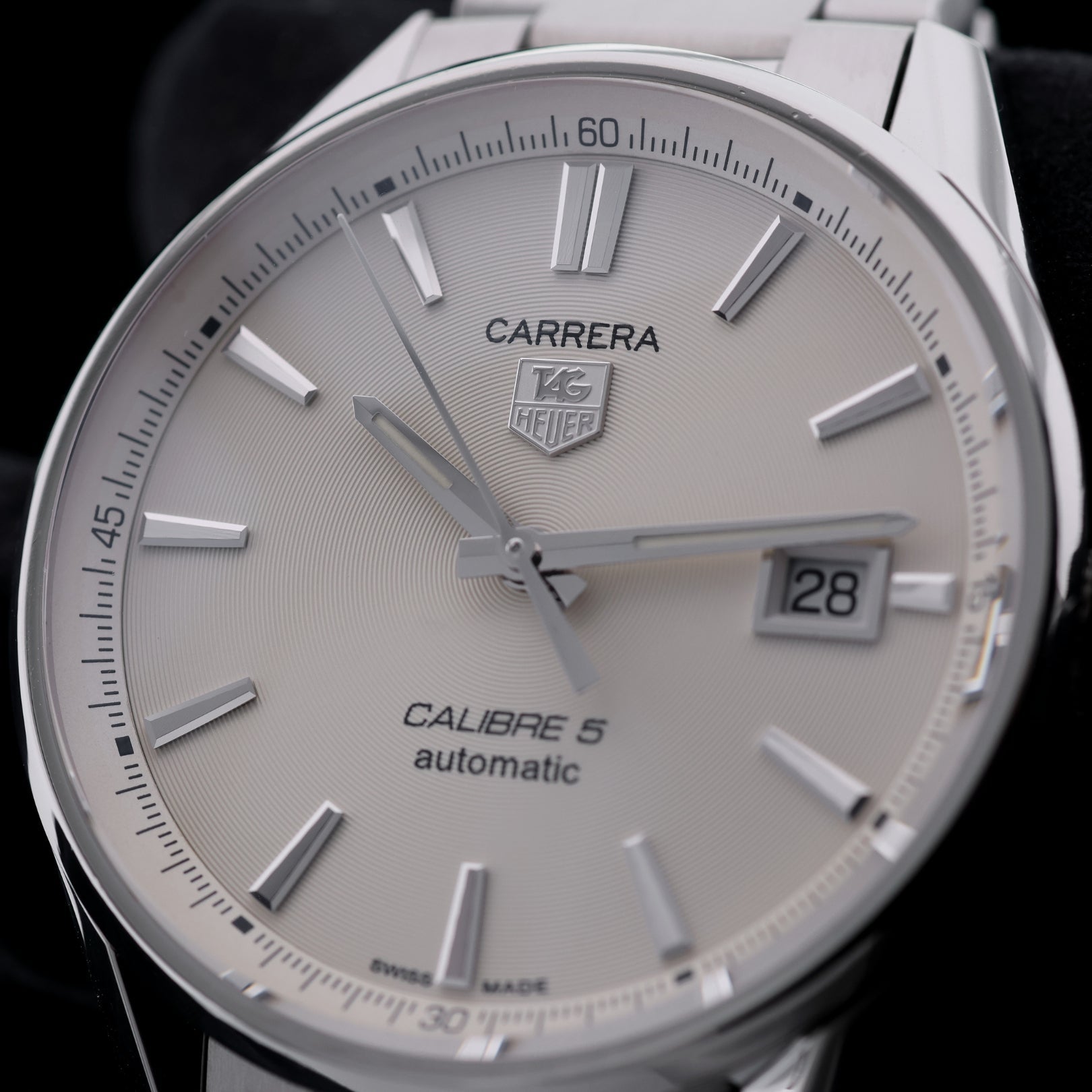Tag Heuer Carrera Calibre 5, White Dial, 39mm, Ref. WAR211B.BA0782, 2019, B+P - LUXUHRIA