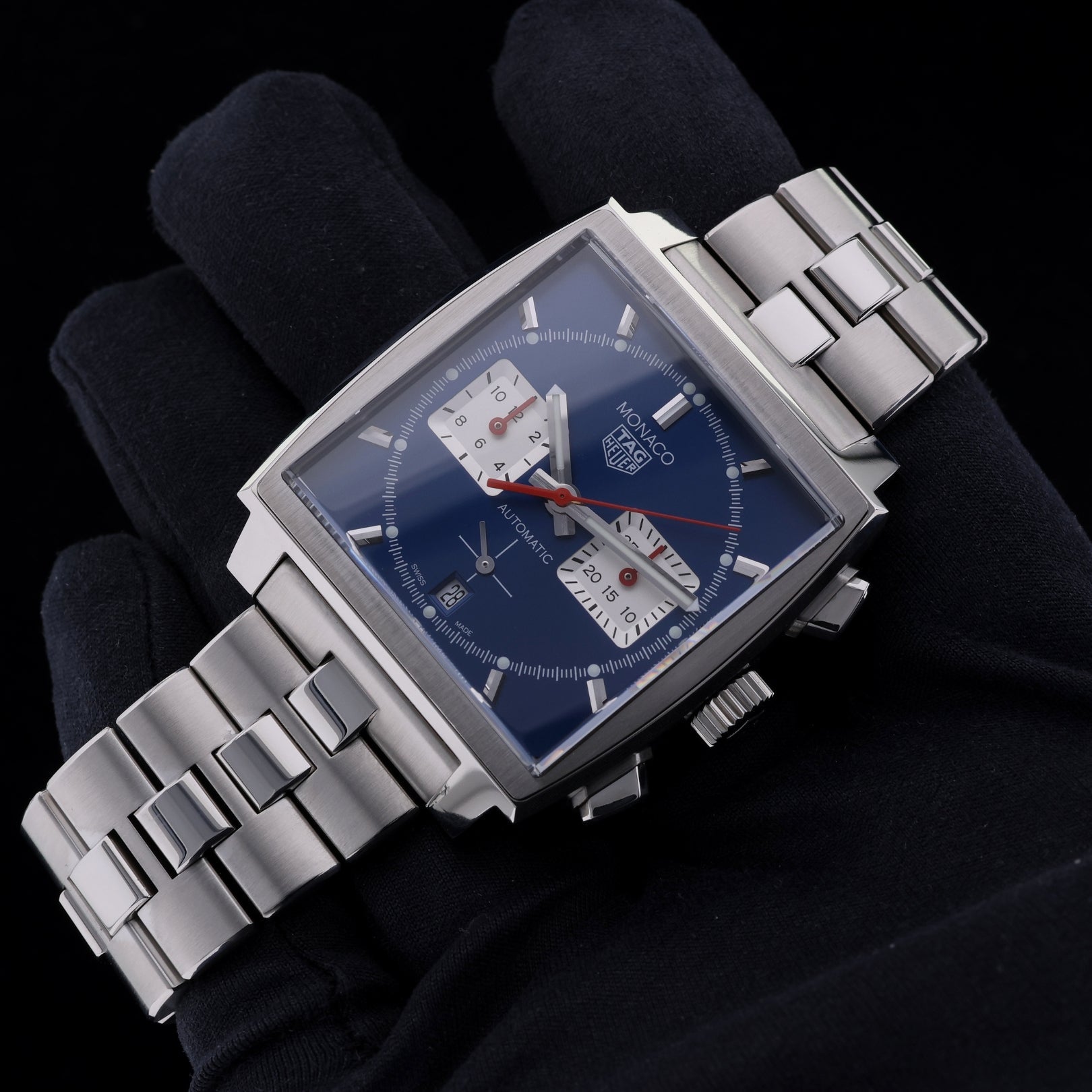 TAG Heuer Monaco Chronograph, Blue Dial, Erstkaufrechnung, 39mm, Ref. CBL2111.BA0644, 2025, B+P - LUXUHRIA