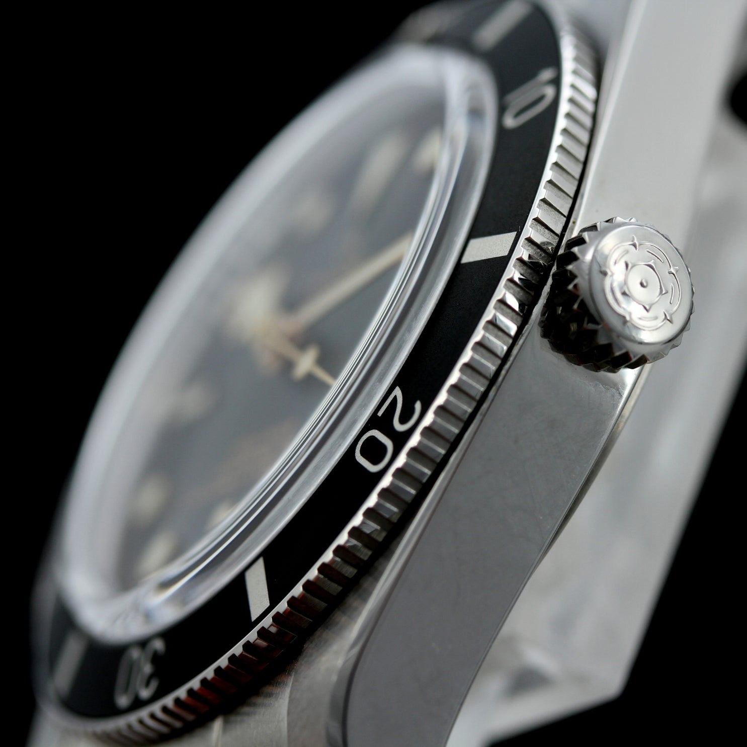 Tudor Black Bay 37mm, Black Dial, Ref. 79000N, 2024, B+P - LUXUHRIA