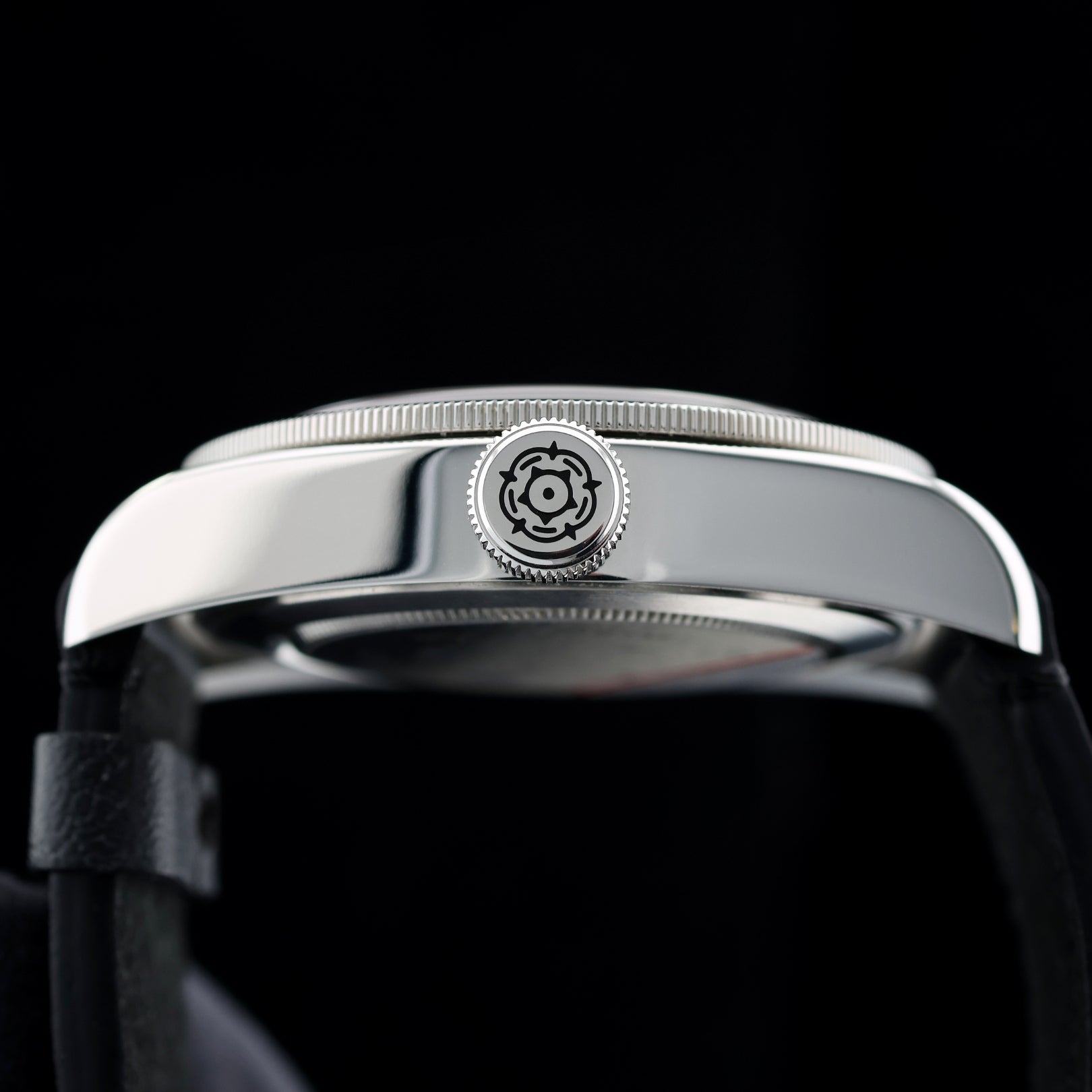 Tudor Black Bay Heritage 41 mm, "Smiley" 200m:660ft., Ref. 79220N, Erstkaufrechnung, B+P - LUXUHRIA