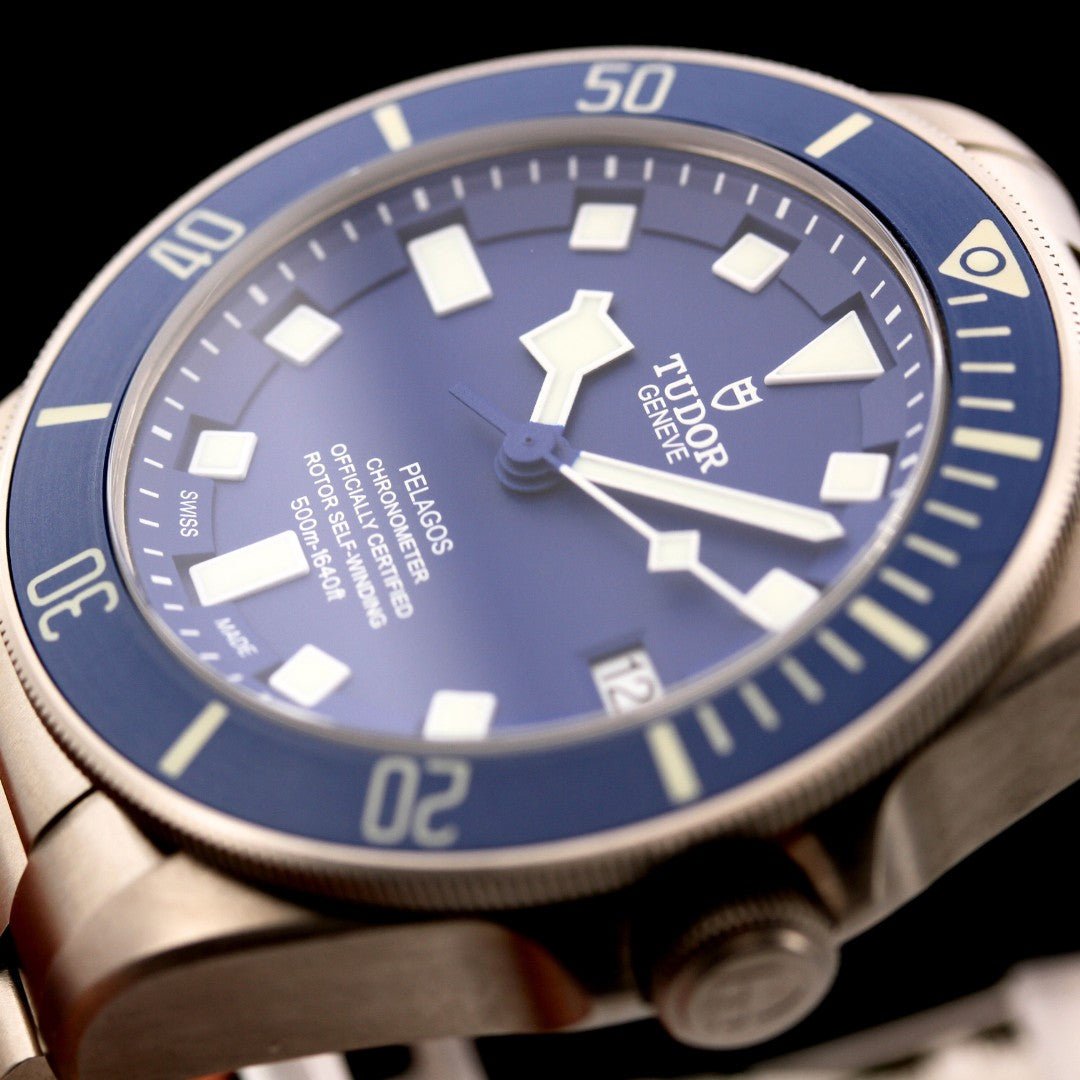 Tudor Pelagos Titanium 42 mm, Ref. 25600TB, B+P - LUXUHRIA